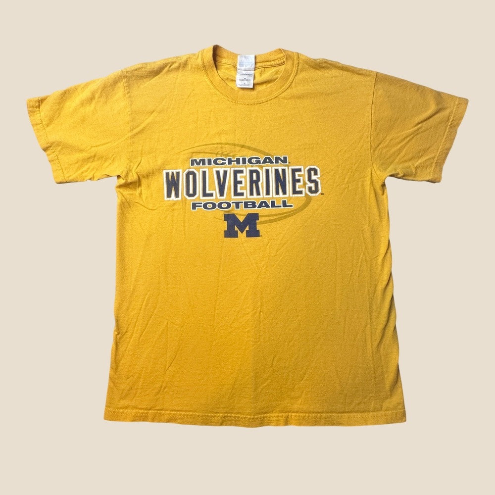 Michigan Wolverines T-Shirt Mens M Yellow NCAA Football Gildan Ultra Cotton